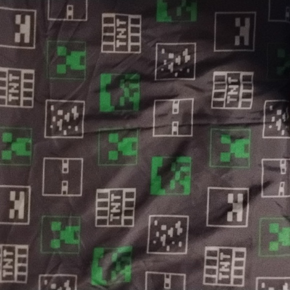 Minecraft themed bed sheet - Picture 3 of 4